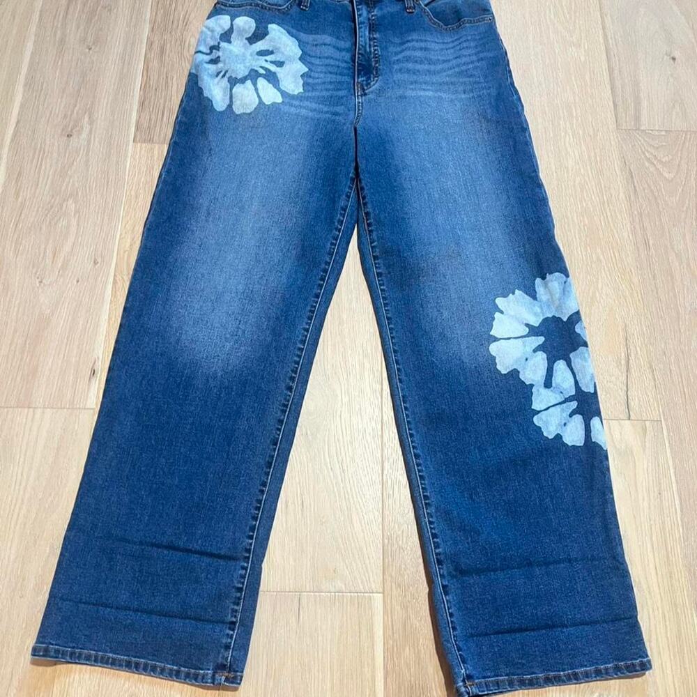 Gaucho style Zinnia wide leg blue jeans white flower designn 12 Jessica Simpson